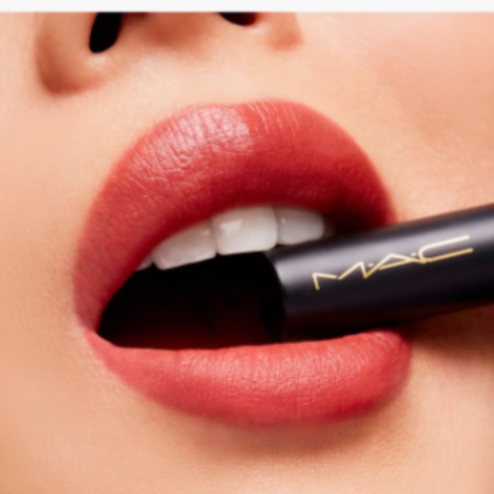 New MAC Cosmetics Powder Kiss Velvet Blur Slim Moisturizing Matte Lipstick